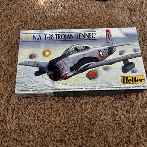 Heller model kit 1.72 N.A. T-28 Trojan Fennec sealed parts Military plane